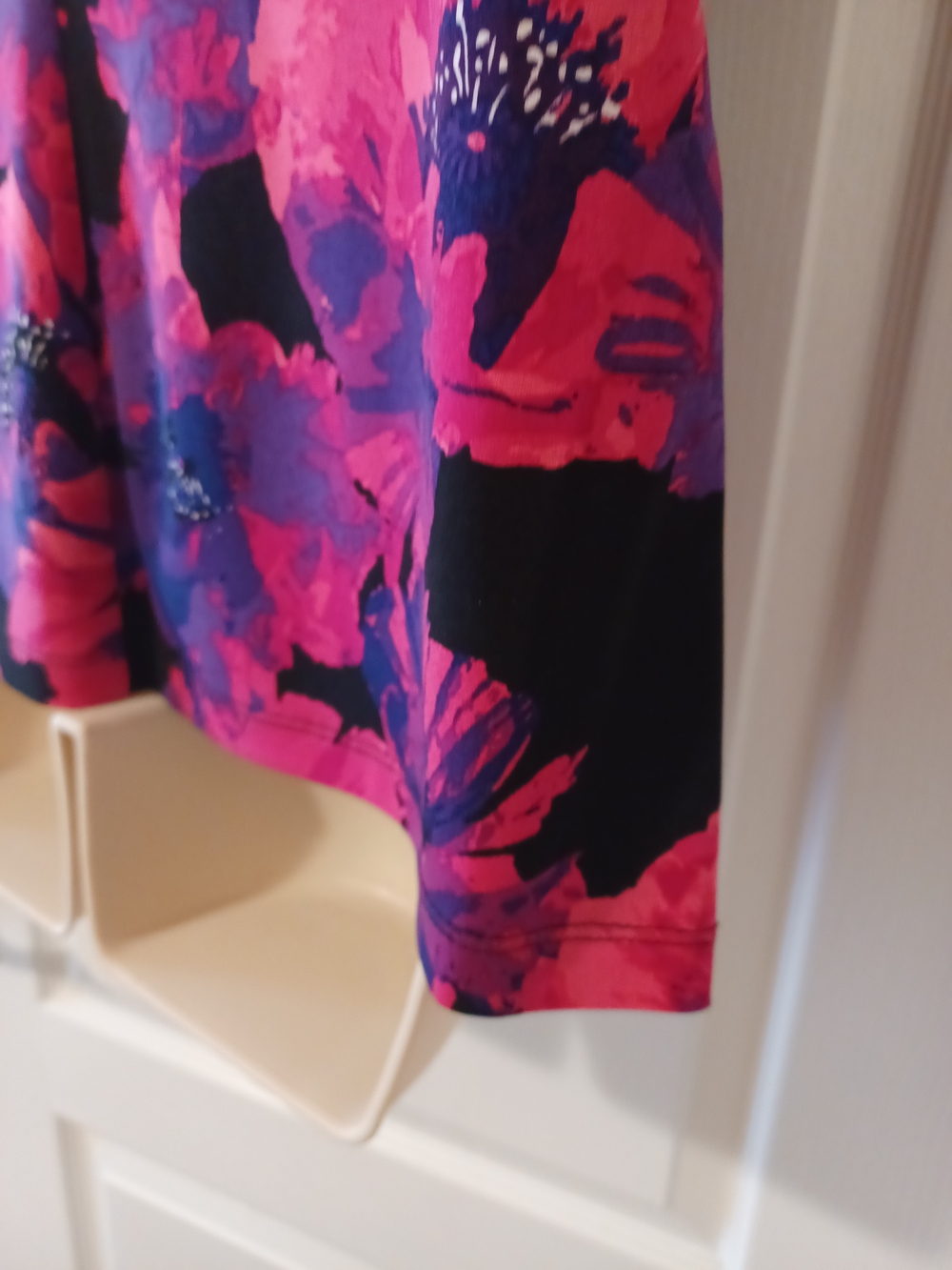 Calvin Klein Pink and Purple Floral Sleeveless Top - Picture 11 of 16